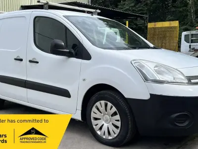 Used Citroën Berlingo 90 HP (66 kW) 2014 White MPV