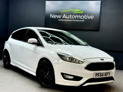 Used Ford Focus Zetec 125 HP (91 kW) 2015 White Hatchback