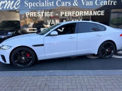 Używany Jaguar XF S 2016 Biały Sedan/Limuzyna