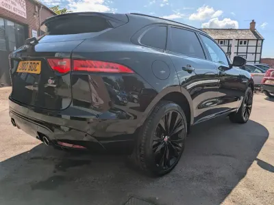Used Jaguar F-Pace S 300 HP (220 kW) 2017 Black SUV