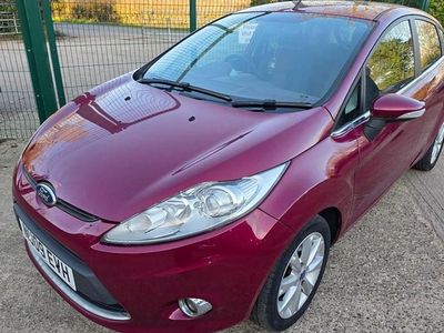 Used Ford Fiesta Zetec 82 HP (60 kW) 2009 Red Hatchback