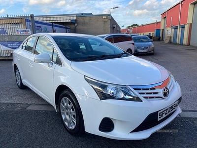 White Used 2014 Toyota Avensis Active Sedan | £6,995
