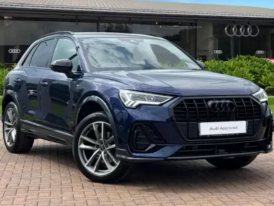 Używany Audi Q3 Black Edition 150 KM (110 kW) 2023 Niebieski SUV