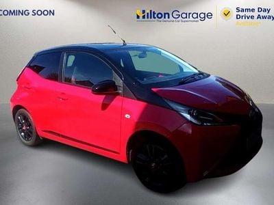 Begagnad Toyota Aygo X-cite 69 HK (50 kW) 2018 Röd Halvkombi
