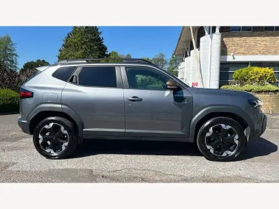 Second-hand Dacia Duster Extreme 130 CP (95 kW) 2025 Gri SUV