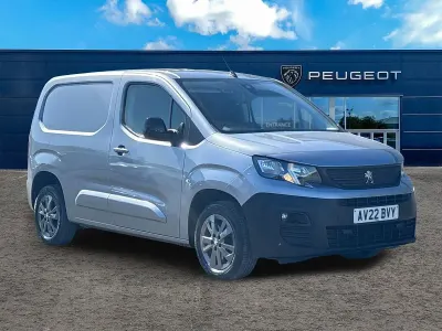Second-hand Peugeot Partner 131 CP (96 kW) 2022 Gri Monovolum