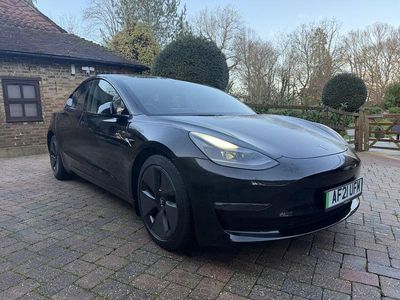 Black Used 2021 Tesla Model 3 Sedan | £18,690 (Fair price)