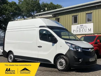Used Vauxhall Vivaro S 125 HP (91 kW) 2019 White MPV