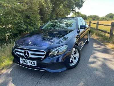 Used Mercedes E220 SE 2016 Blue Sedan