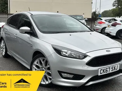 Used Ford Focus ST-Line X 140 HP (102 kW) 2017 Silver Hatchback