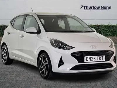Używany Hyundai i10 Premium 79 KM (58 kW) 2025 Biały Hatchback