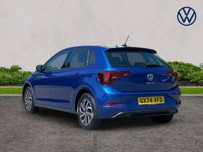 Used VW Polo Life 95 HP (69 kW) 2024 Blue Hatchback