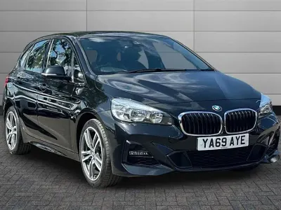 Begagnad BMW 218 M Sport 140 HK (102 kW) 2019 Svart Halvkombi