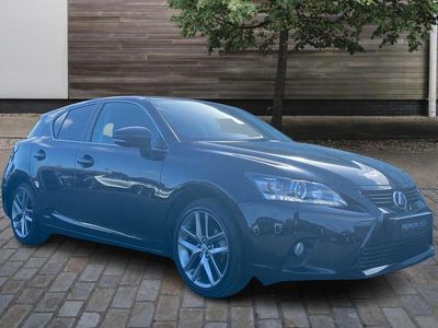 Lexus CT200h