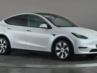 Usado Tesla Model Y Long Range AWD 286 kW (389 HP) 2025 SUV