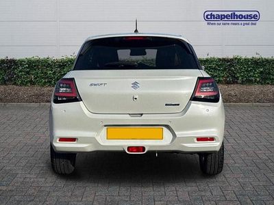 Used Suzuki Swift 82 HP (60 kW) 2025 White Hatchback