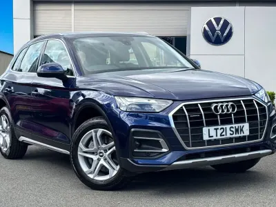 Używany Audi Q5 Sport 2021 Niebieski SUV