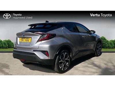 Używany Toyota C-HR 122 KM (89 kW) 2017 Srebrny SUV