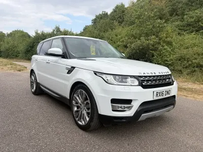 Used Land Rover Range Rover HSE 258 HP (189 kW) 2016 White SUV