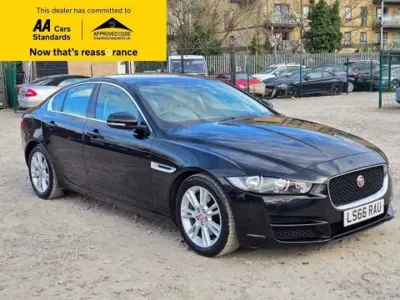 Used Jaguar XE Prestige 180 HP (132 kW) 2016 Black Sedan