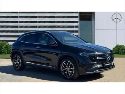 Begagnad Mercedes EQA300 AMG Line Premium 167 kW (228 HK) 2023 Svart SUV