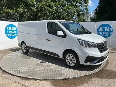 Used Renault Trafic 130 HP (95 kW) 2023 Glacier white