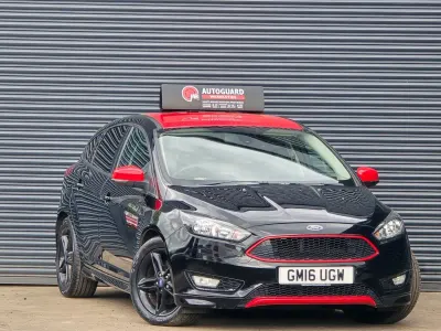 Używany Ford Focus Zetec 182 KM (133 kW) 2016 Czarny Hatchback