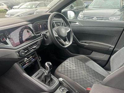 Usado VW Taigo R-line 110 HP (80 kW) 2022 Preto SUV