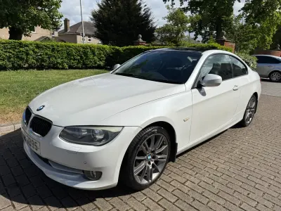 Used BMW 320 2011 White Coupe