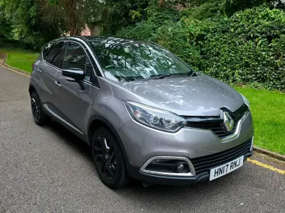 Used Renault Captur Dynamique 90 HP (66 kW) 2017 Grey SUV