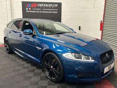 Used Jaguar XF Sportbrake R-Sport 200 HP (147 kW) 2015 Blue Estate