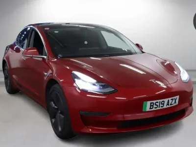Used Tesla Model 3 Long Range AWD 366 kW (498 HP) 2019 Red Sedan