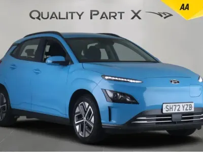 Gebraucht Hyundai Kona SE 100 kW (136 PS) 2023 Blau SUV