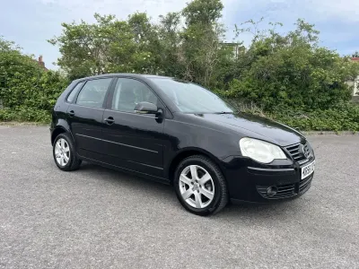 Begagnad VW Polo Match 80 HK (58 kW) 2009 Svart Halvkombi