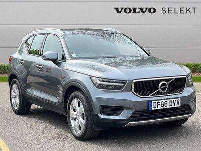 used Volvo XC40 Momentum T3