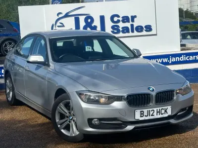 Used BMW 320 Sport Line 184 HP (135 kW) 2012 Silver Sedan