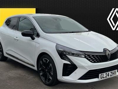 White Used 2024 Renault Clio V Techno Hatchback | £16,983 (Good price)