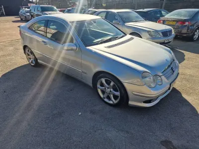 Begagnad Mercedes C180