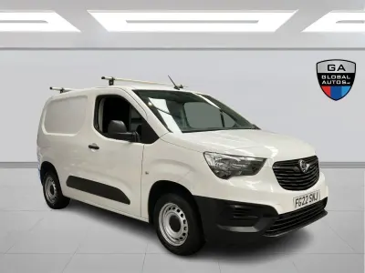 Used Vauxhall Combo 100 HP (73 kW) 2022 White MPV