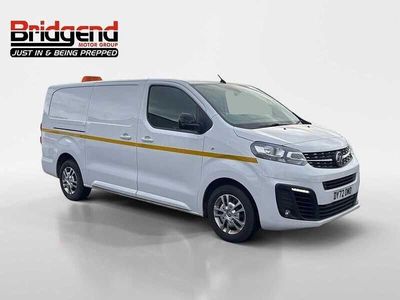 White Used 2022 Vauxhall Vivaro Sportive MPV | £12,999 (Fair price)