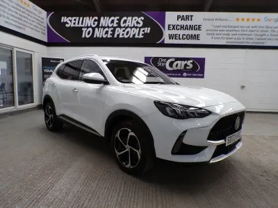 Begagnad MG HS Trophy 162 HK (119 kW) 2023 Vit SUV