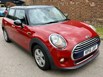 Used Mini Cooper Hatch 136 HP (100 kW) 2015 Red Hatchback