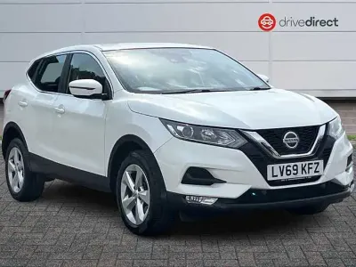 Used Nissan Qashqai Acenta Premium 115 HP (84 kW) 2019 White SUV
