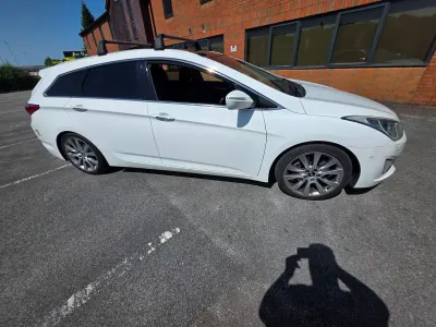 Used Hyundai i40 Premium 136 HP (100 kW) 2012 White Estate