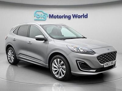 Usado Ford Kuga Vignale 190 HP (139 kW) 2023 Prateado SUV