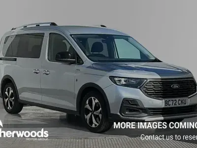 Usado Ford Grand Tourneo Connect Active 122 HP (89 kW) 2023 Prateado Monovolume