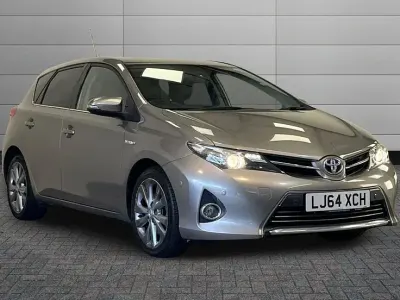 Used Toyota Auris Hybrid