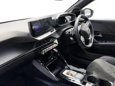 Used Peugeot 208 Premium 143 HP (105 kW) 2025 White Hatchback
