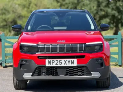 Used Jeep Avenger Summit 100 HP (73 kW) 2025 Red SUV