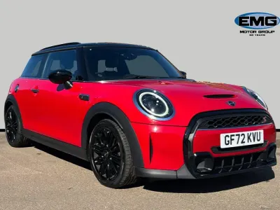 Usado Mini Cooper S Exclusive 178 HP (130 kW) 2022 Vermelho Citadino